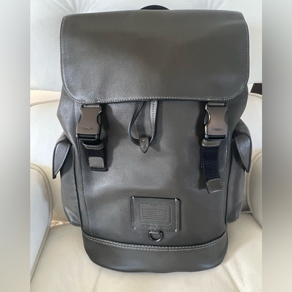 Coach Rivington Backpack Unisex - Picture 2 of 8